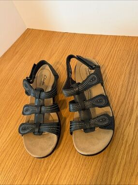 Clarks Laurieann Vine  Sandals 8 wide